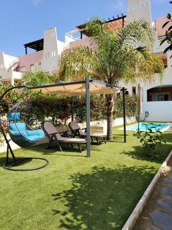 BAJO en PRIMERA LÍNEA de VERA-PLAYA con piscina privada! Exterior foto