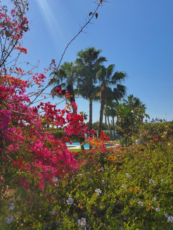 BAJO en PRIMERA LÍNEA de VERA-PLAYA con piscina privada! Exterior foto