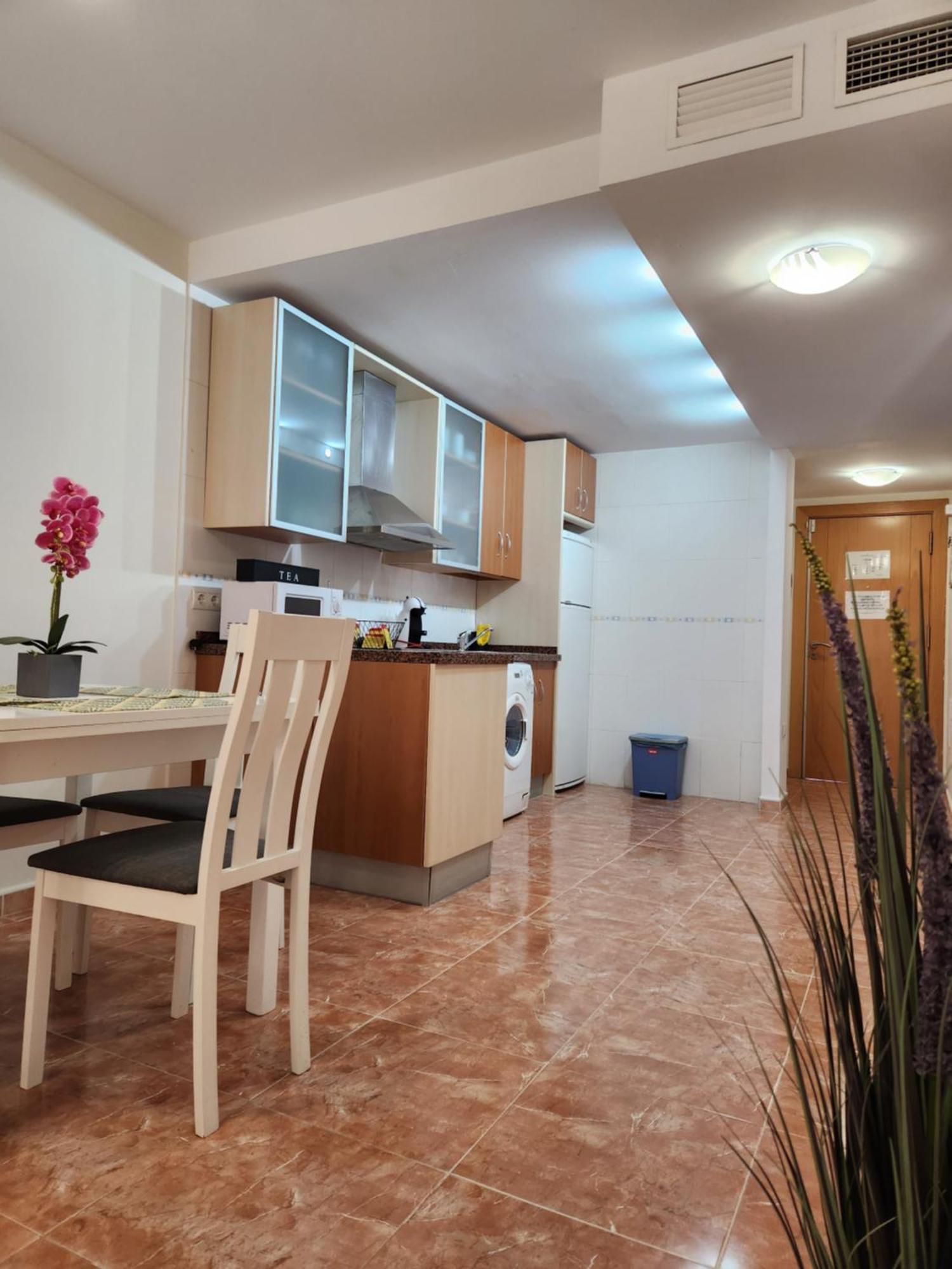 BAJO en PRIMERA LÍNEA de VERA-PLAYA con piscina privada! Exterior foto