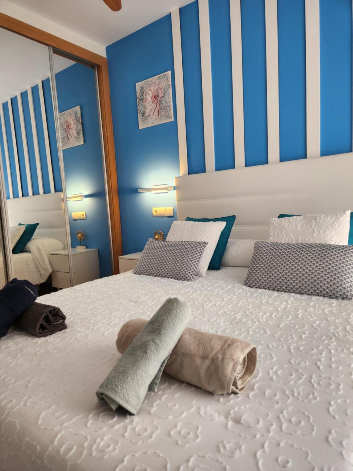 BAJO en PRIMERA LÍNEA de VERA-PLAYA con piscina privada! Exterior foto